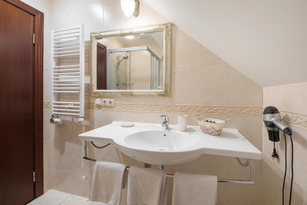Rowing Hotel Тракай Экстерьер фото