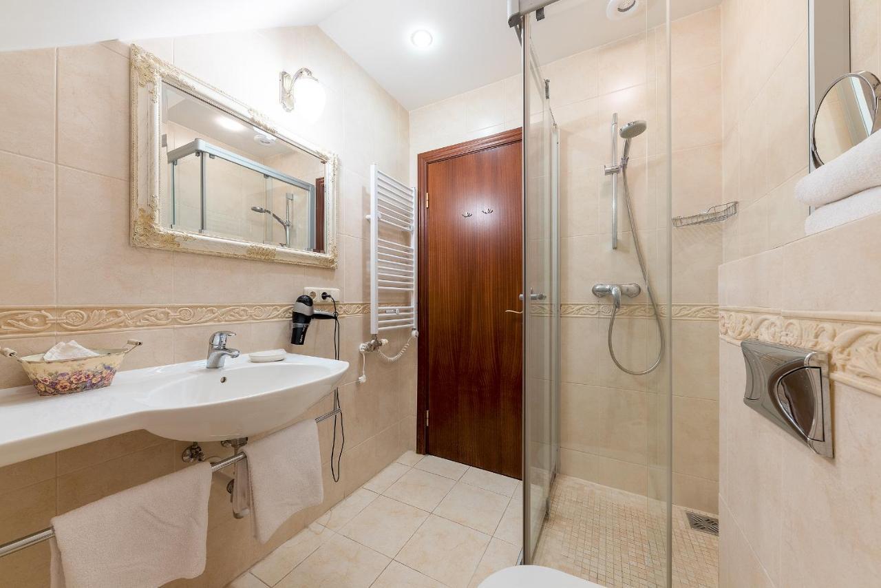 Rowing Hotel Тракай Экстерьер фото
