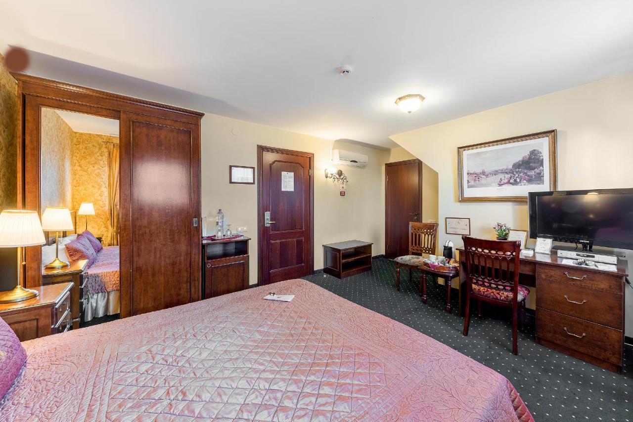 Rowing Hotel Тракай Экстерьер фото