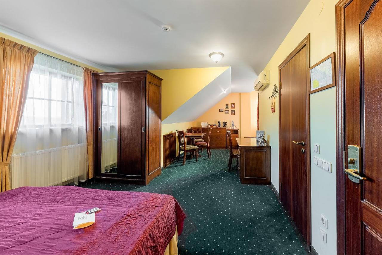 Rowing Hotel Тракай Экстерьер фото