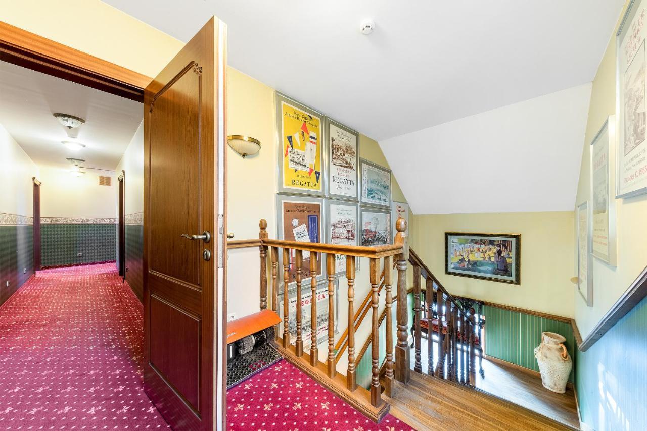 Rowing Hotel Тракай Экстерьер фото